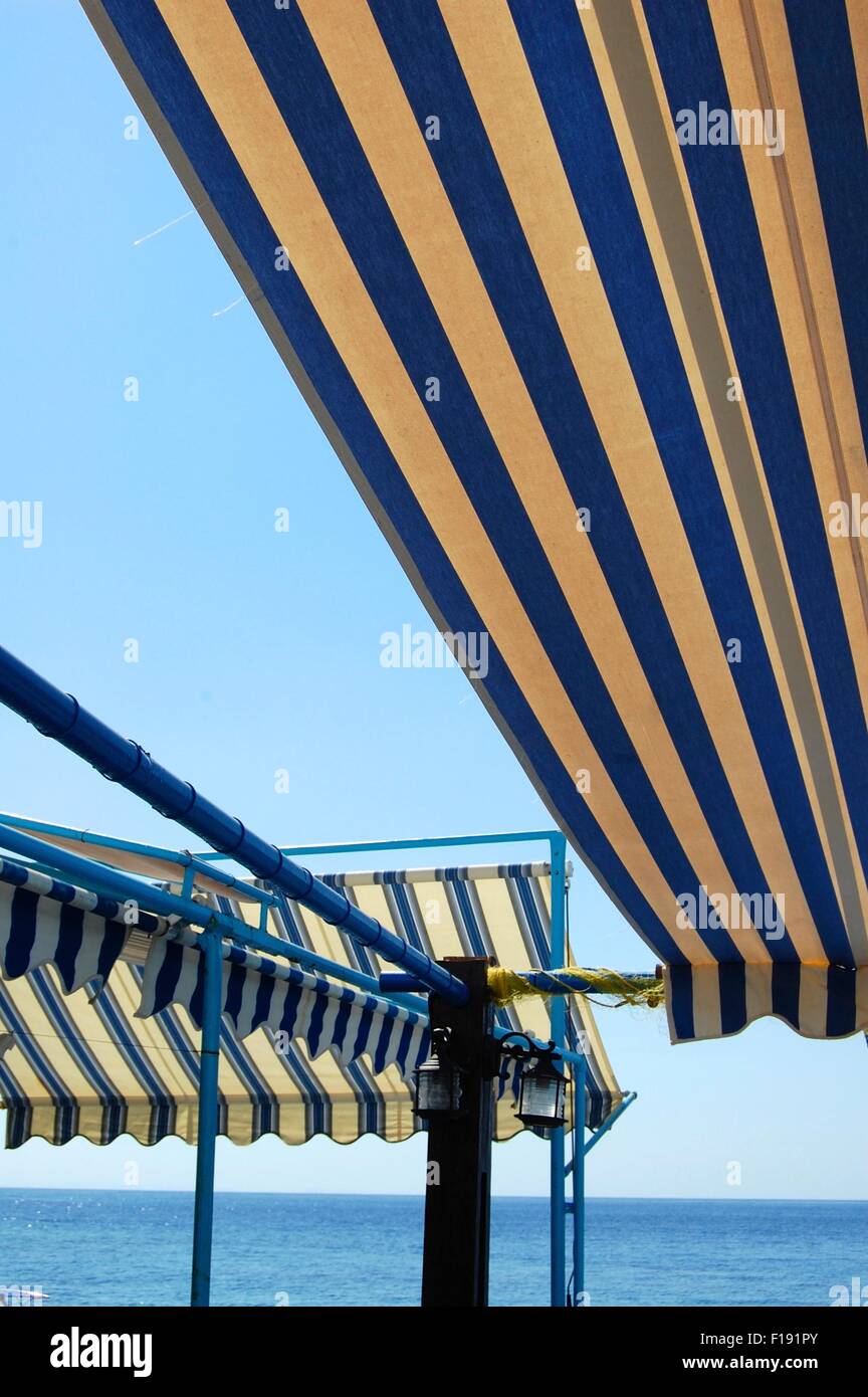 White and blue striped awnings hires stock photography and images Alamy