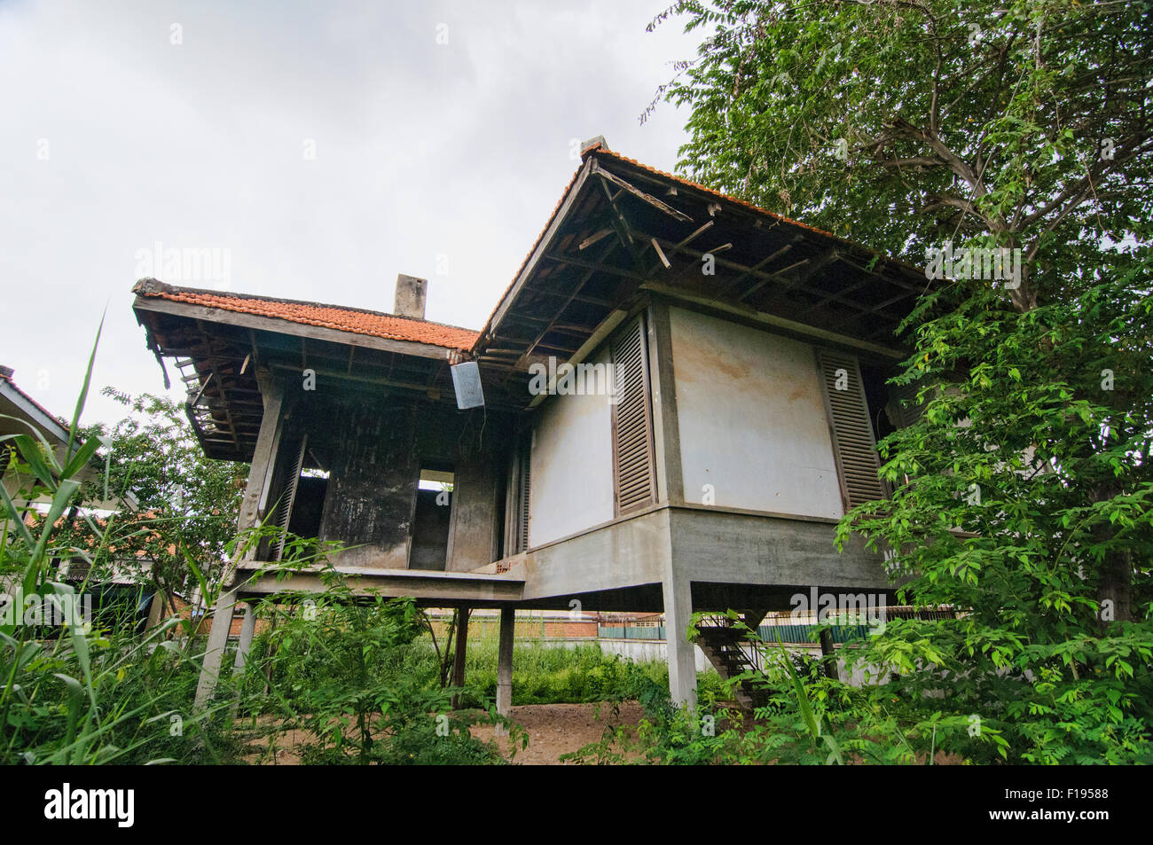 Old Khmer House in Phnom Penh, Cambodia Stock Photo Alamy