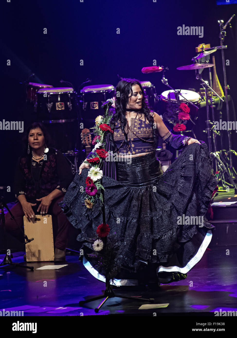 Montevideo, Uruguay. 29th Aug, 2015. Lila Downs performs during her live concert at the Auditorio del Sodre of Montevideo. She is one of the most important Mexican artists of today and had just published Bullets and chocolate under Sony Music, 2015. Credit:  Ruben Giménez Viera/Pacific Press/Alamy Live News Stock Photo