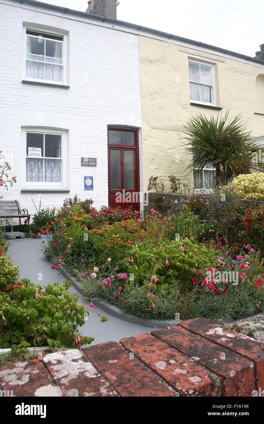 Colourful Cottage Garden Outside A Holiday Hire Cottage In Stock