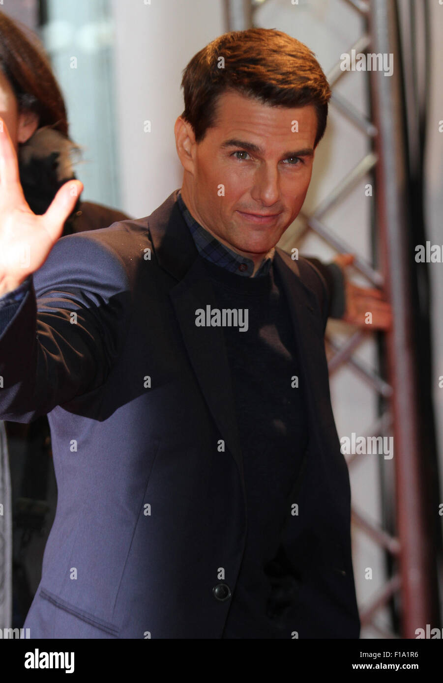Tom Cruise attends a film premiere in London 2011 Stock Photo - Alamy