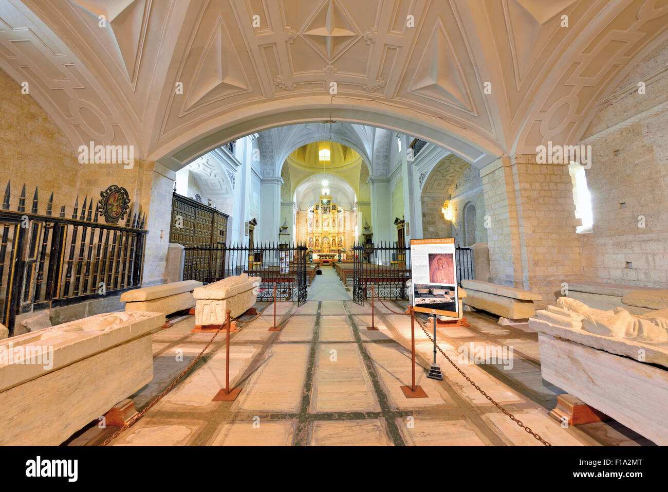Spain, St. James Way: Tombs and nave of  monastery church Real Monasterio de San Zoilo in Carrion de los Condes Stock Photo
