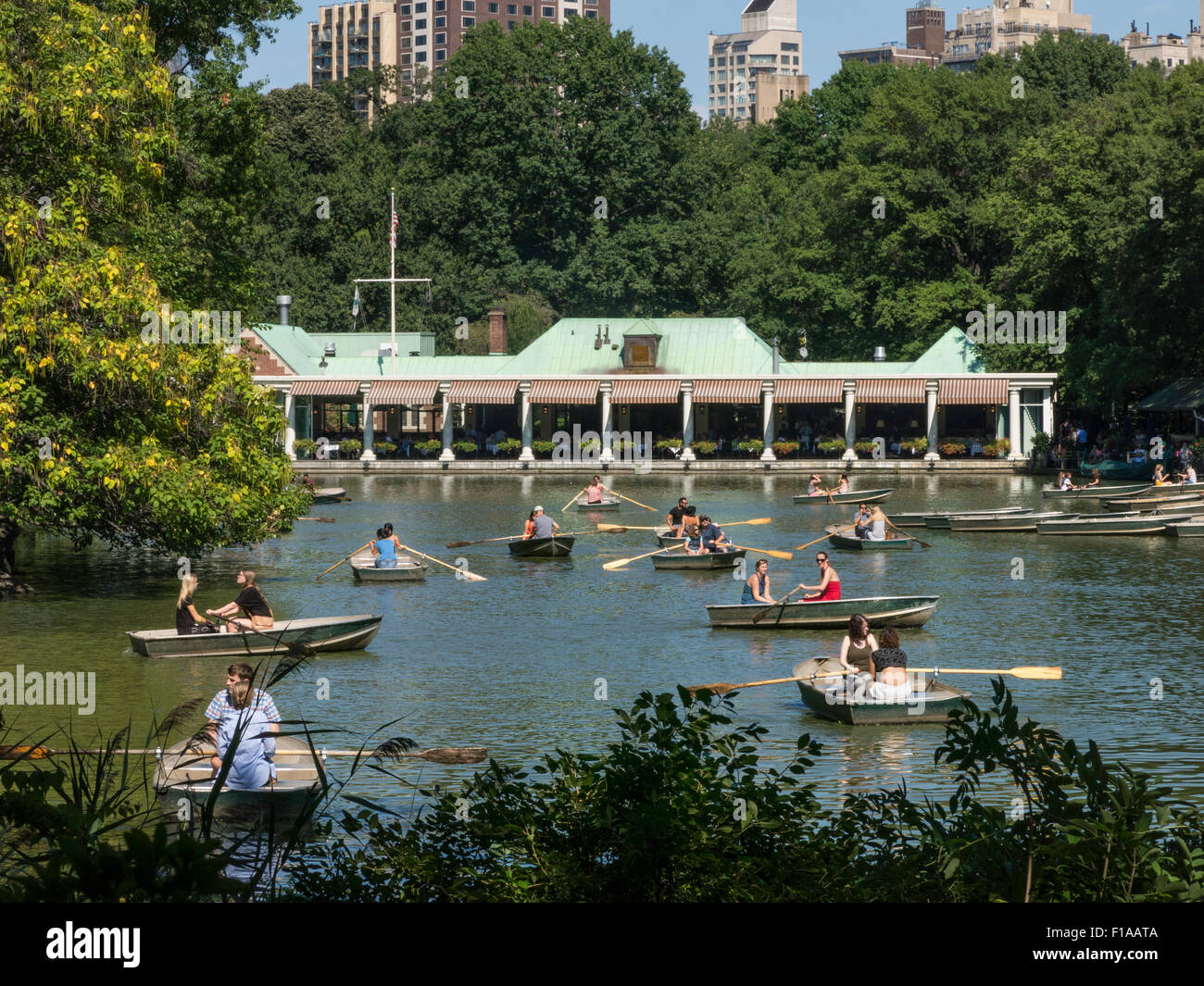 The Lake and Boathouse in Central Park, Summertime, NYC Stock Photo Alamy