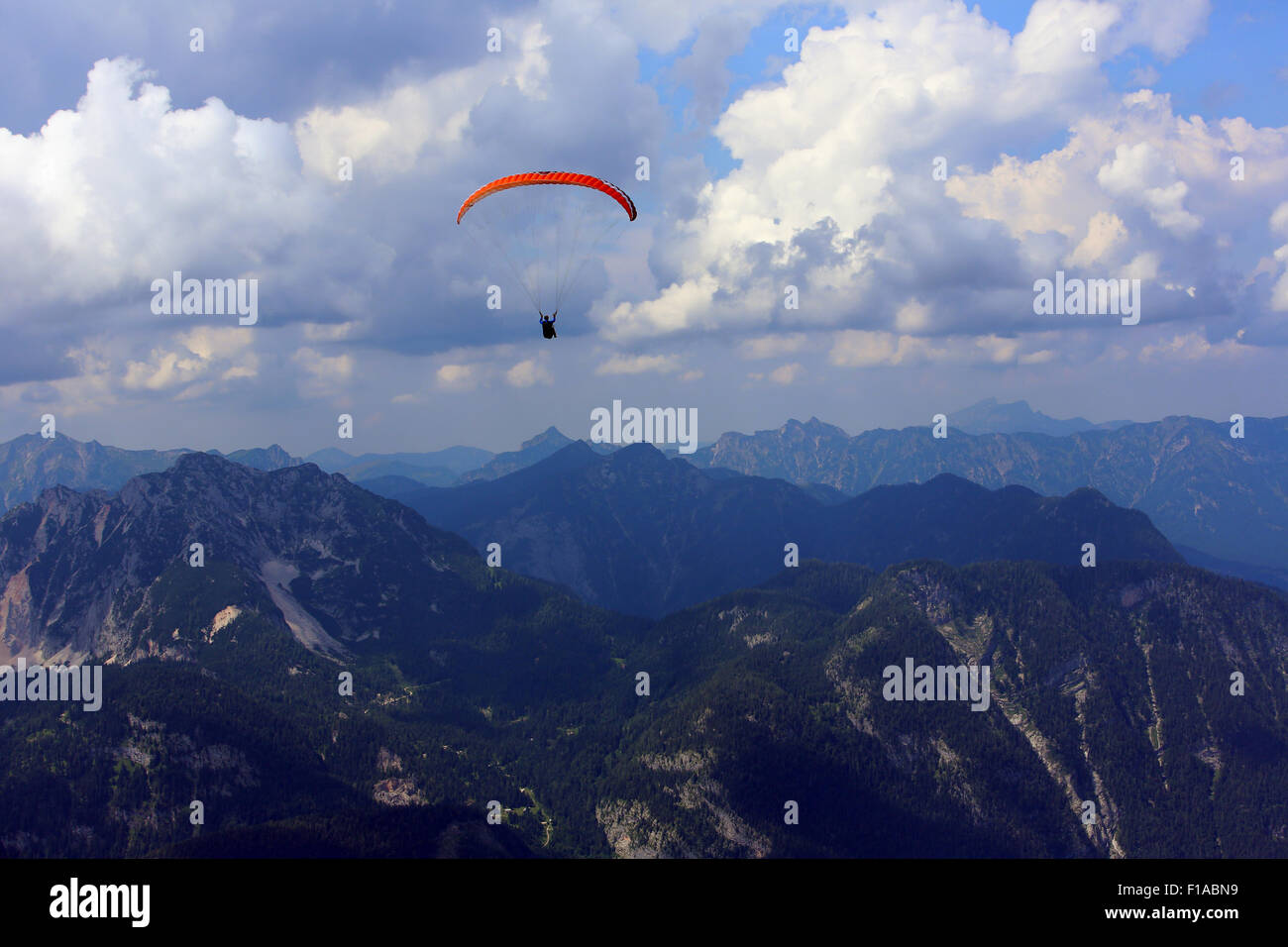 Obertraun, Austria, paragliders over the Dachstein Mountains Stock Photo