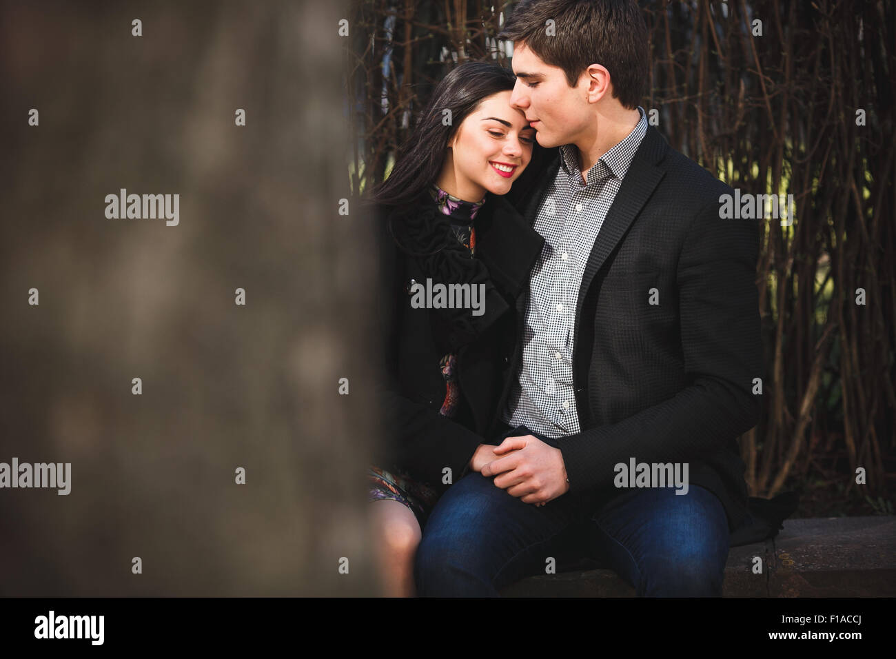 couple in the park Stock Photo - Alamy