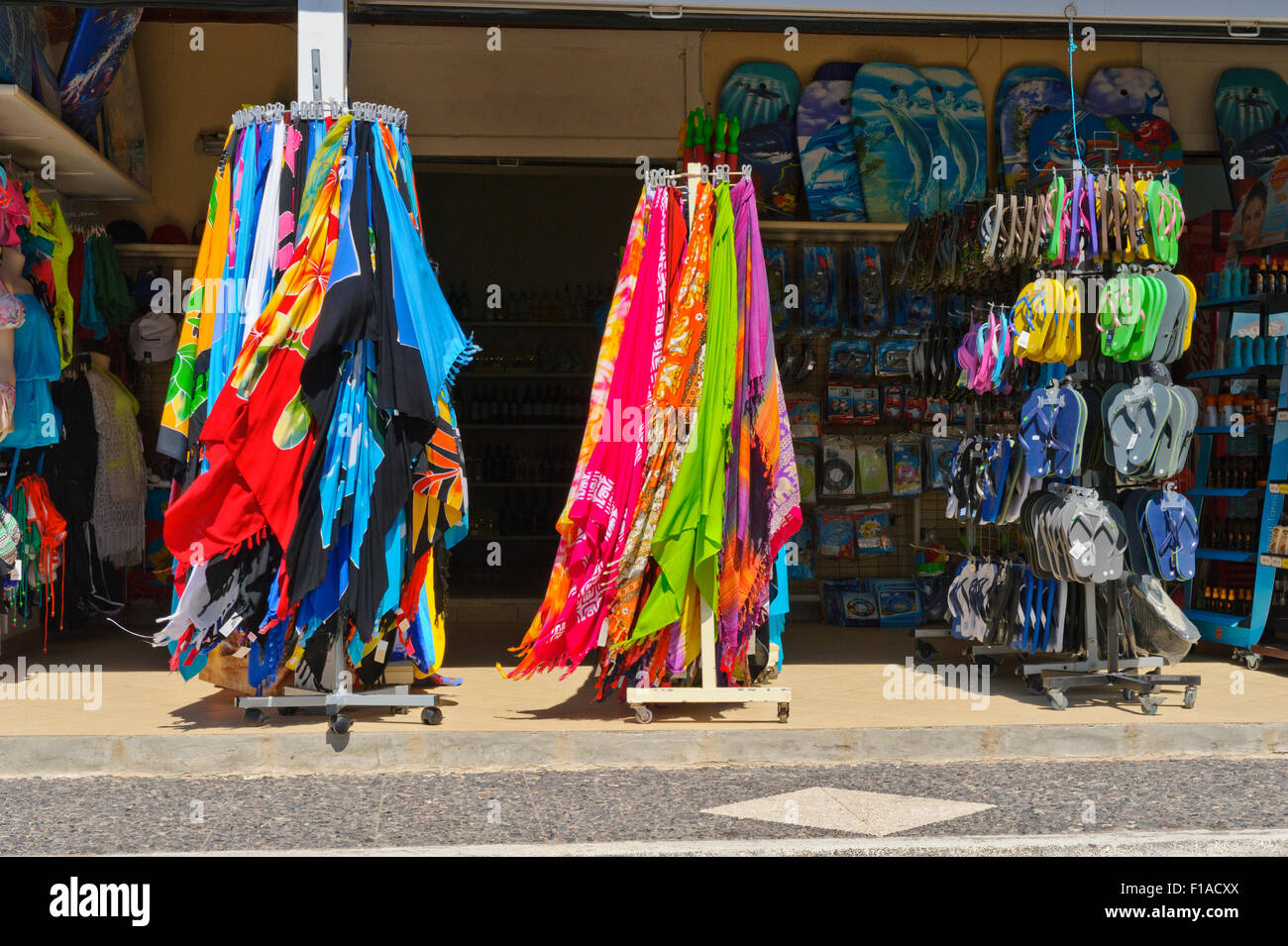 Beach wraps hires stock photography and images Alamy