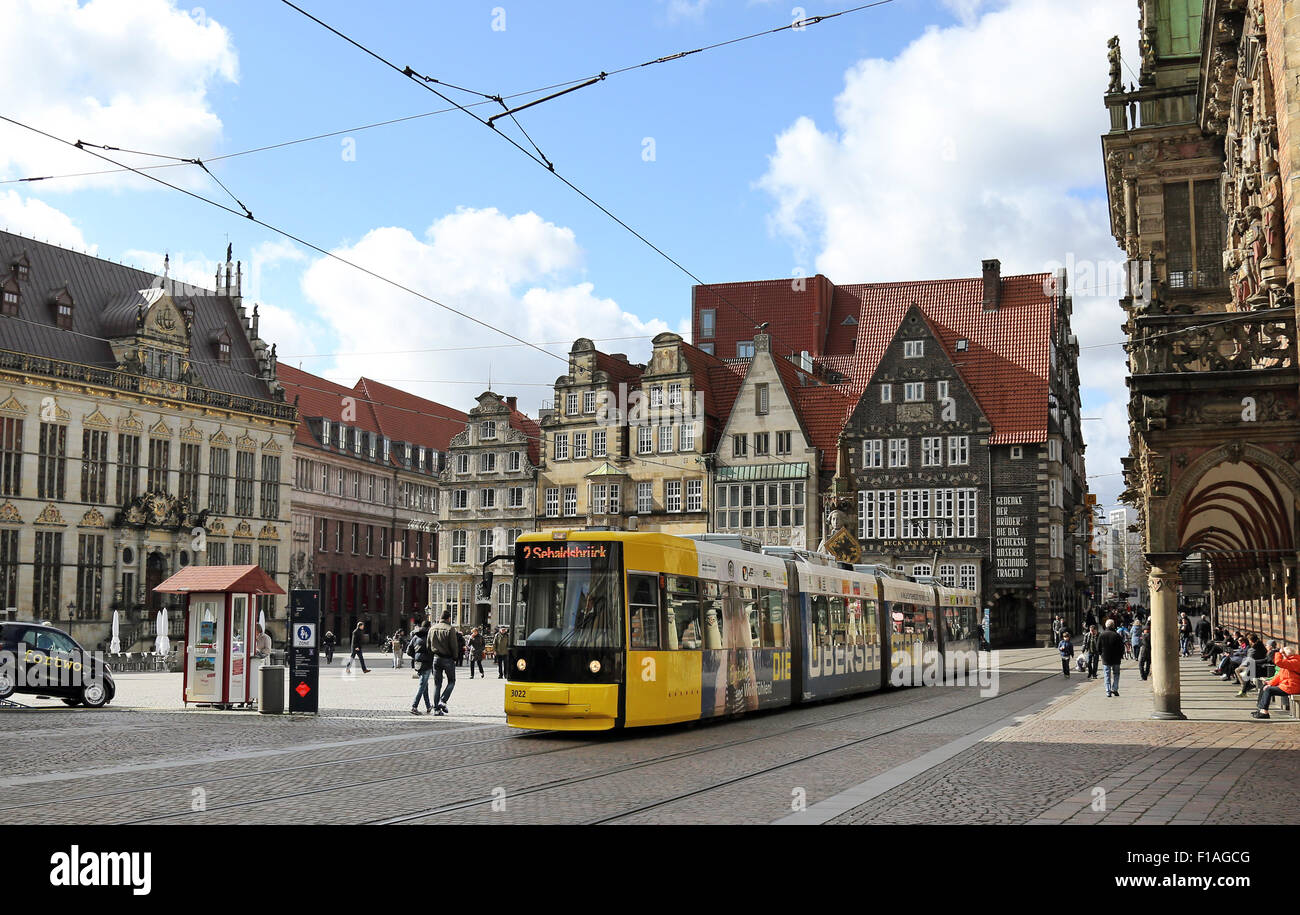 Bremen, Germany, tram line 2 crosses the marketplace Stock Photo