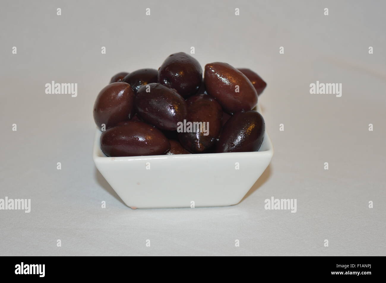 whole kalamata olives Stock Photo