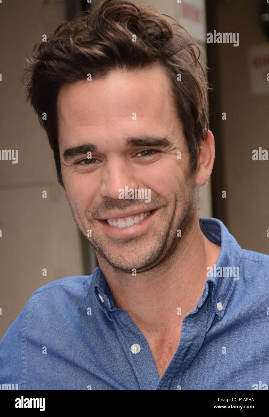 David walton celebrity candids mon paparazziec hi-res stock photography