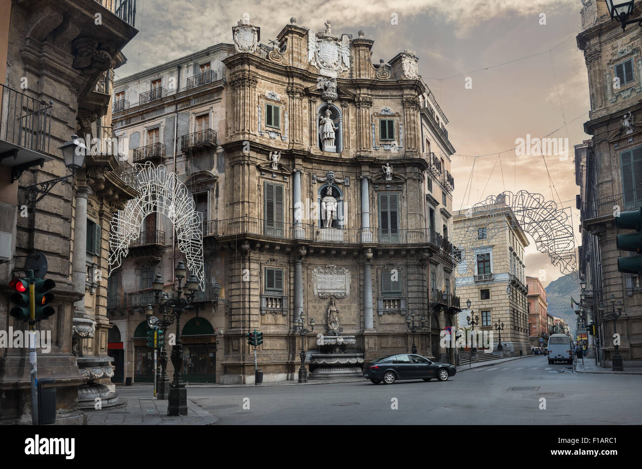 Quattro Canti (four corners) in Palermo, Sicily, Italy Stock Photo Alamy