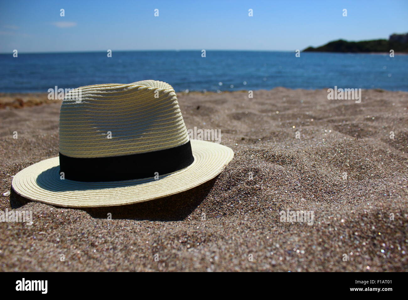 Sand beach hat wide main image 1