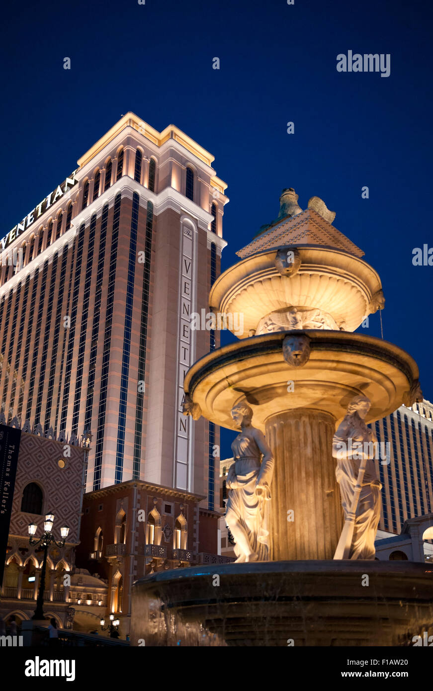 Venetian skyline hi-res stock photography and images - Alamy