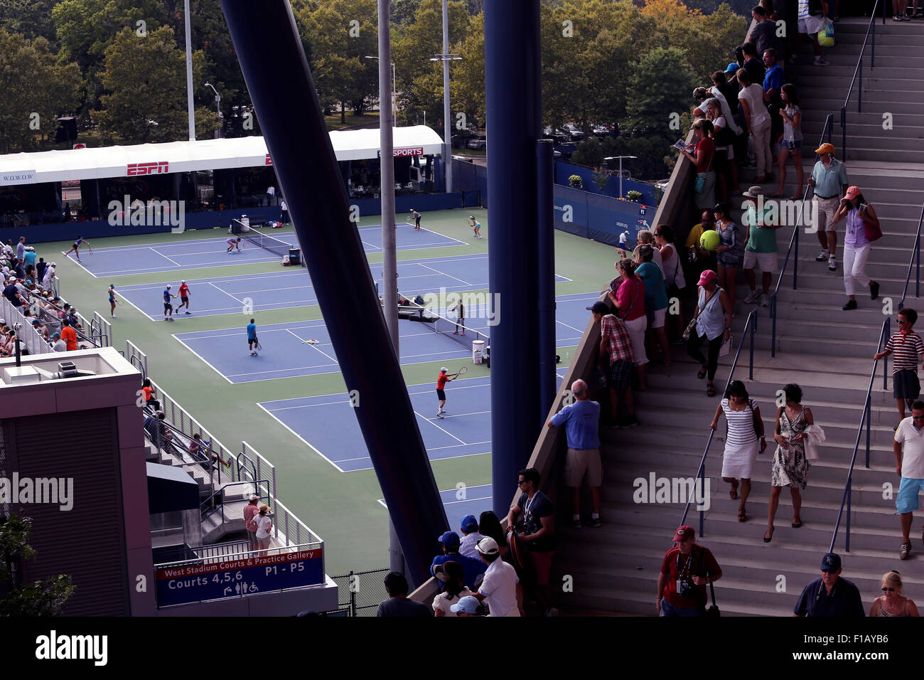 New York, USA. 31st Aug, 2015. Crowds enjoying the first day of play at the U.S. Open in Flushing Meadows, New York on Monday, August 31st. Credit:  Adam Stoltman/Alamy Live News Stock Photo