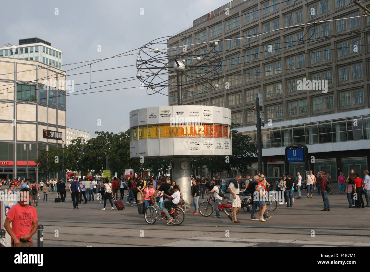 alexanderplatz-world-time-clock-berlin-stock-photo-alamy
