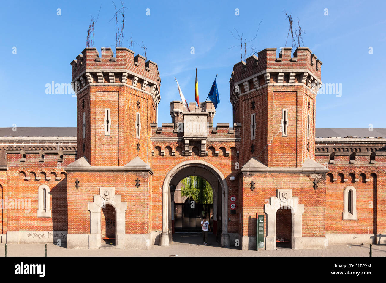 Le Petit Chateau - refugee center in Brussels, Belgium Stock Photo - Alamy