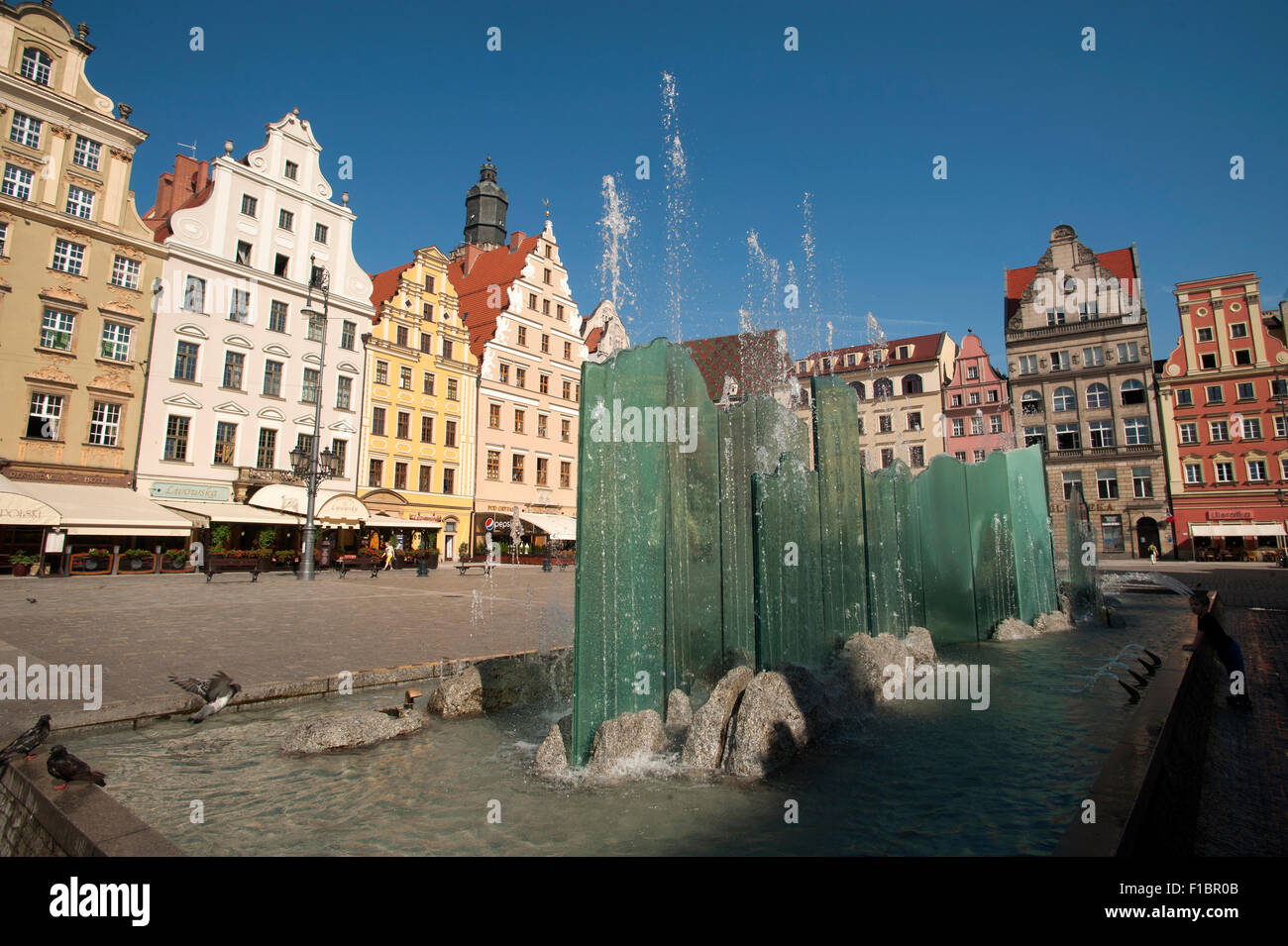 Largest squares in europe hires stock photography and images Alamy