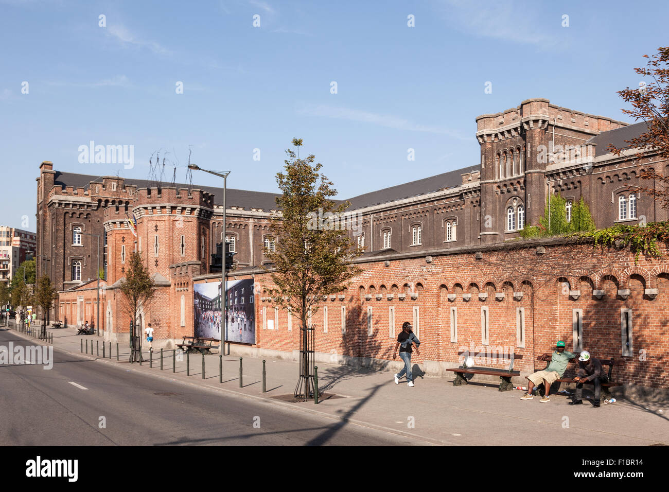 Le Petit Chateau The Refugee Center In Brussels Stock Photo Alamy Le Petit Chateau The Refugee Center In Brussels Stock Photo Alamy