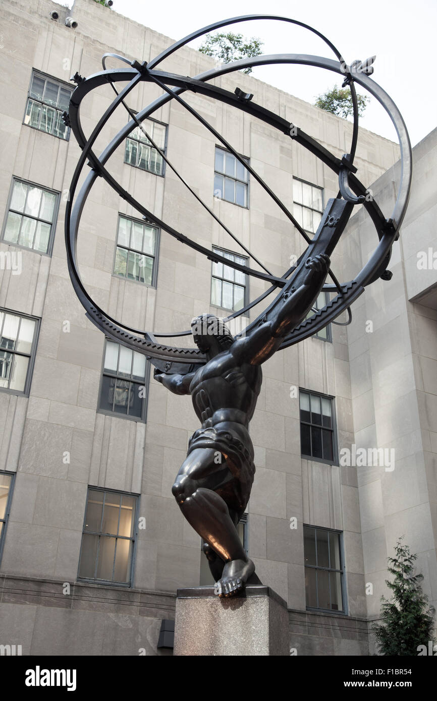 Atlas statue at Rockefeller Center in New York City Stock Photo Alamy
