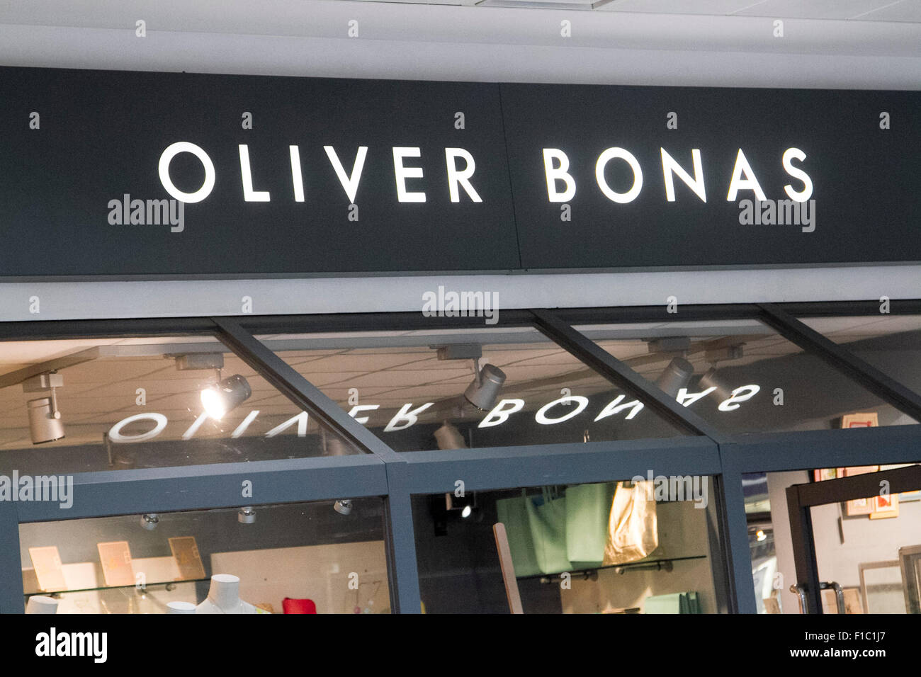 Wimbledon, London, UK. 1st September, 2015. Fashion retailer Oliver