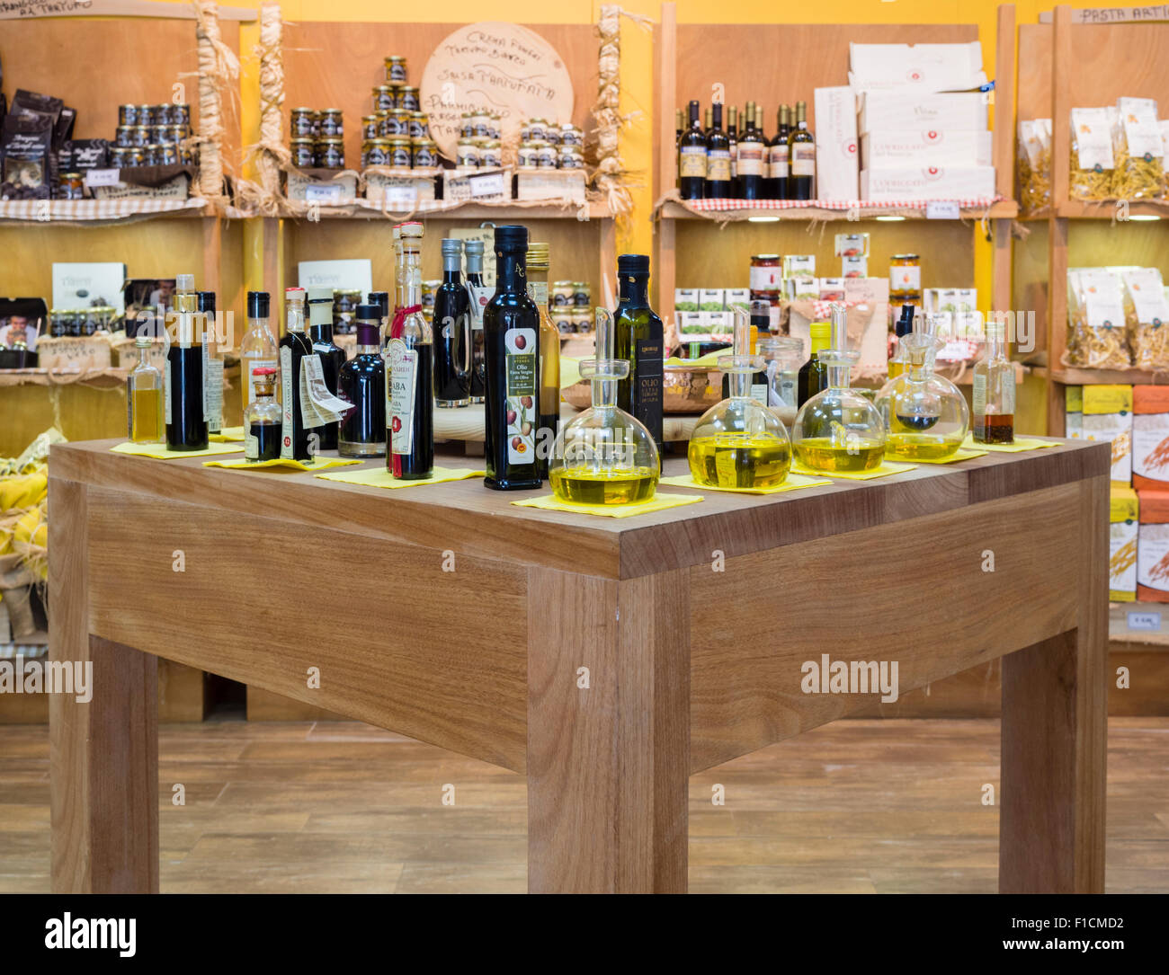 Souvenirs capri italy hires stock photography and images Alamy