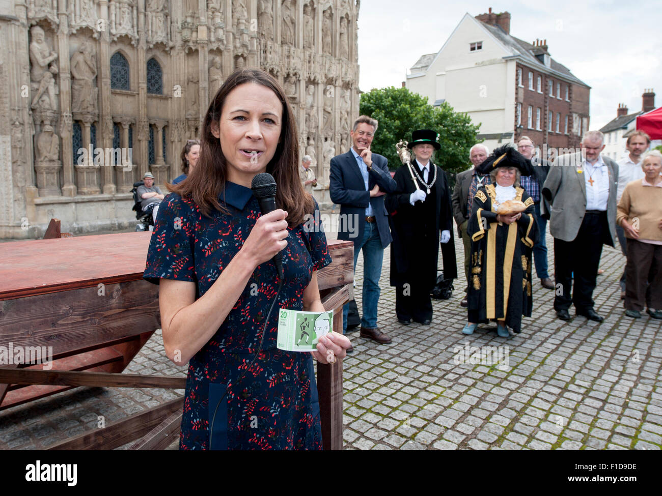 Exeter, Devon, UK. 1st September, 2015. British long-distance runner, Jo Pavey MBE, speaking during the Exeter Pound launch at Exeter Cathedral on 1st September 2015 in Exeter, England, UK Credit:  Clive Chilvers/Alamy Live News Stock Photo