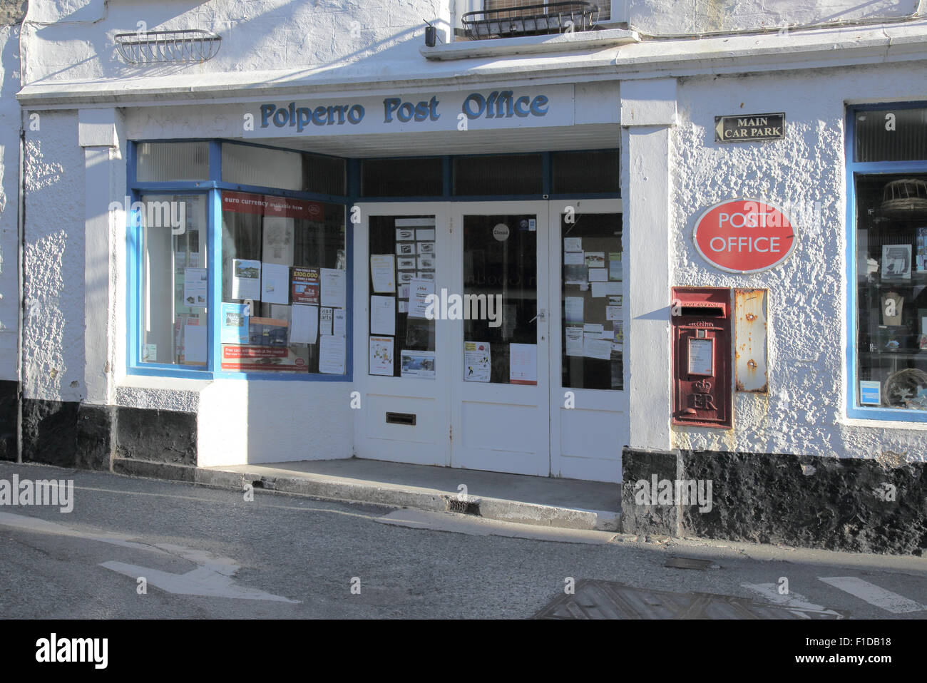 the post office at polperro on the south cornwall coast Stock Photo Alamy
