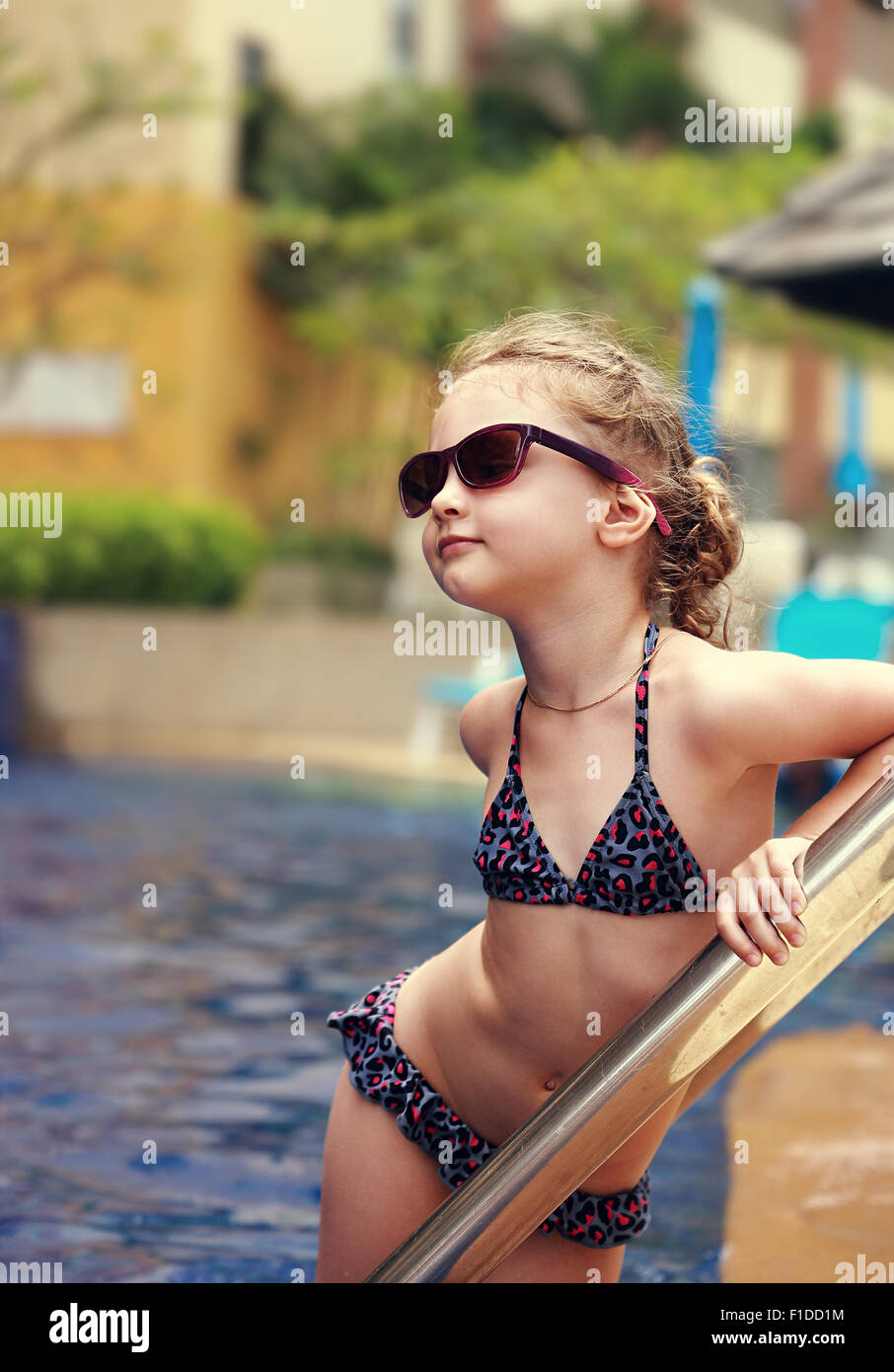 beautiful little girls in bikinis