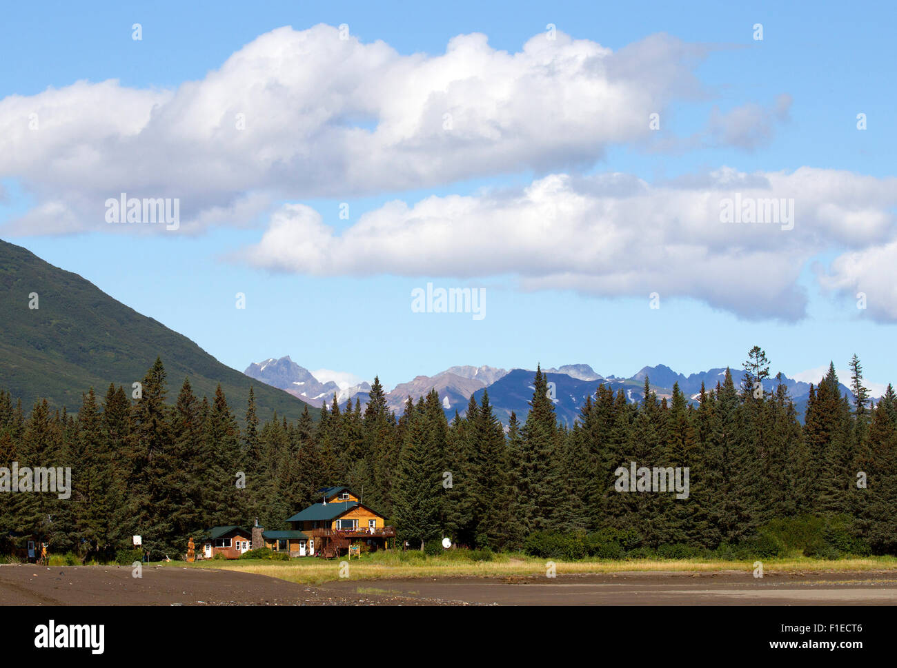 Silver salmon creek lodge hires stock photography and images Alamy