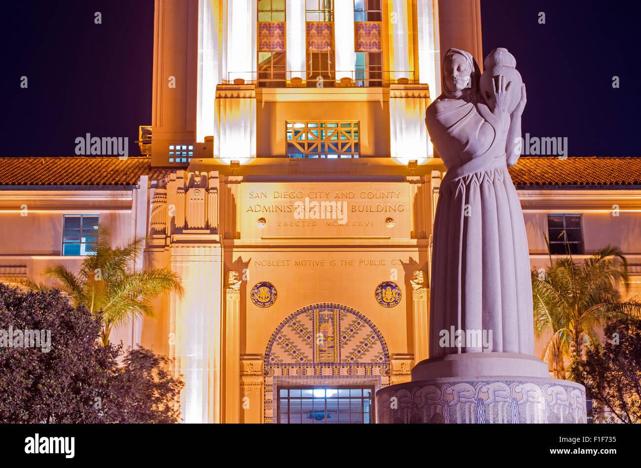 San Diego City and County Administration Building and "Guardian of Water" Sculpture Stock Photo