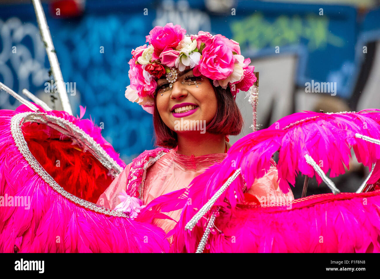 London, UK. 31 August, 2015. Performers in costumes dancing along the