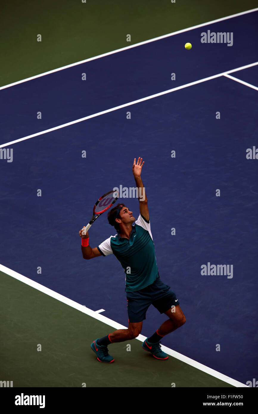 Roger federer reaching for shot hi-res stock photography and images