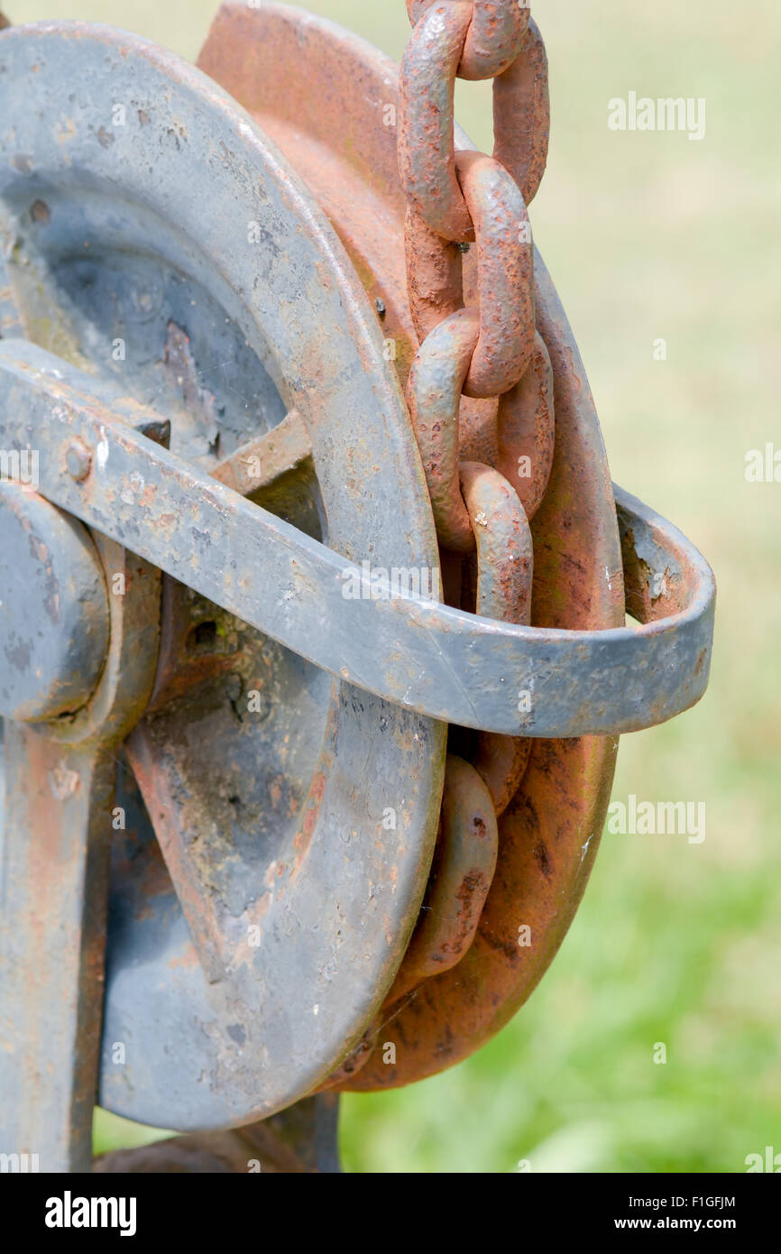 Gears and pulleys hires stock photography and images Alamy