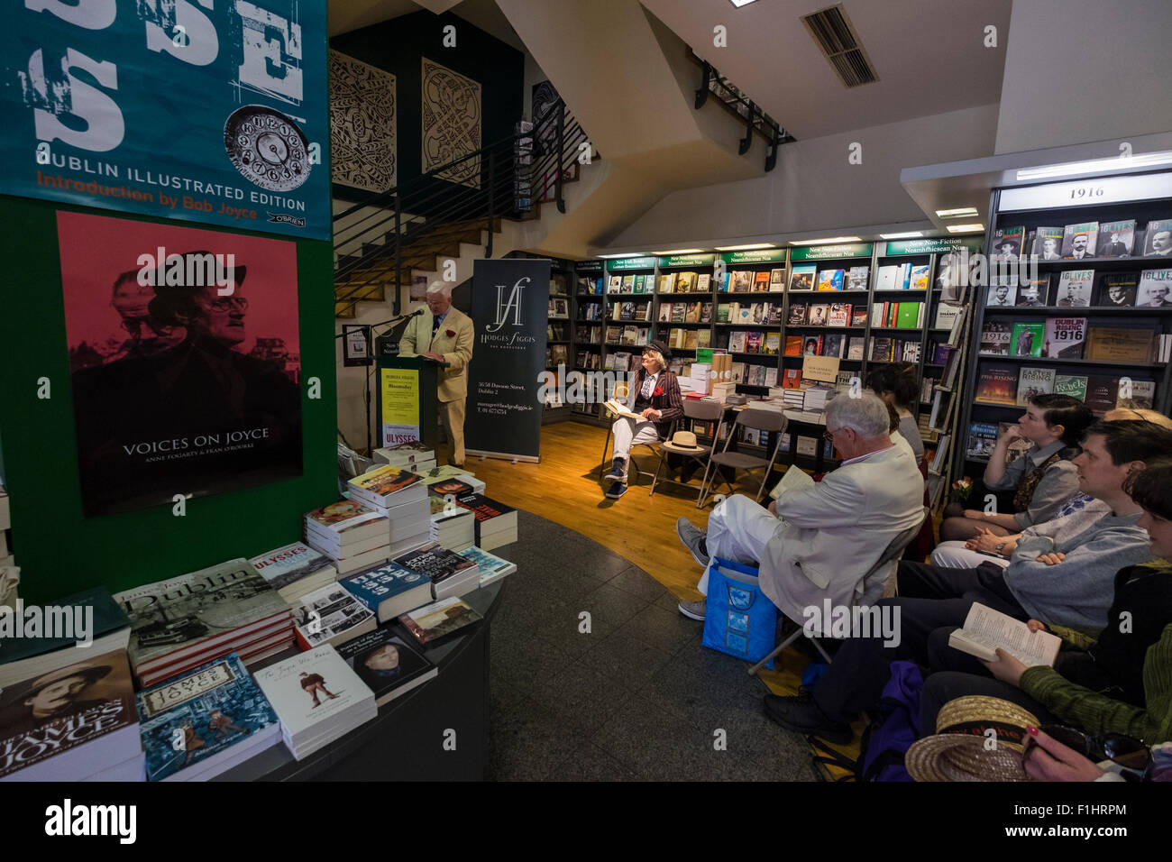 Members of the James Joyce society read from Ulysses in Hodges and ...