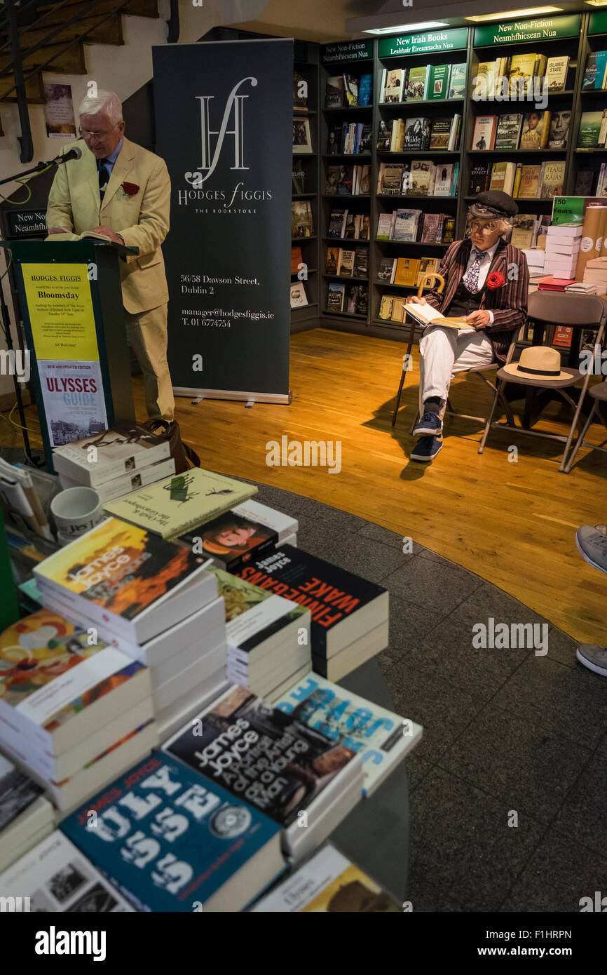 Members of the James Joyce society read from Ulysses in Hodges and ...
