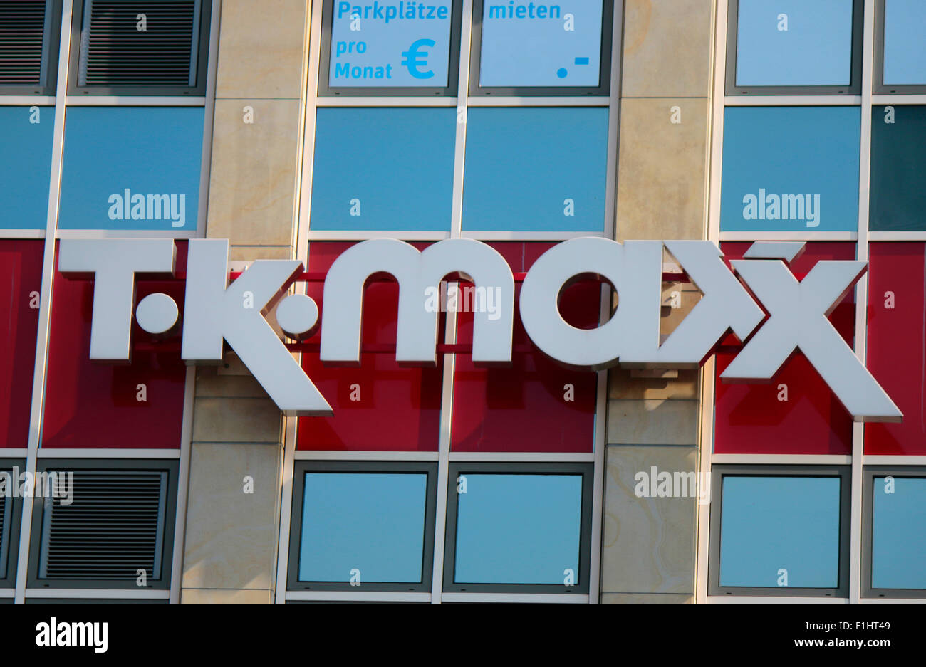 Markennamen: 'TK Maxx', Berlin. Stock Photo