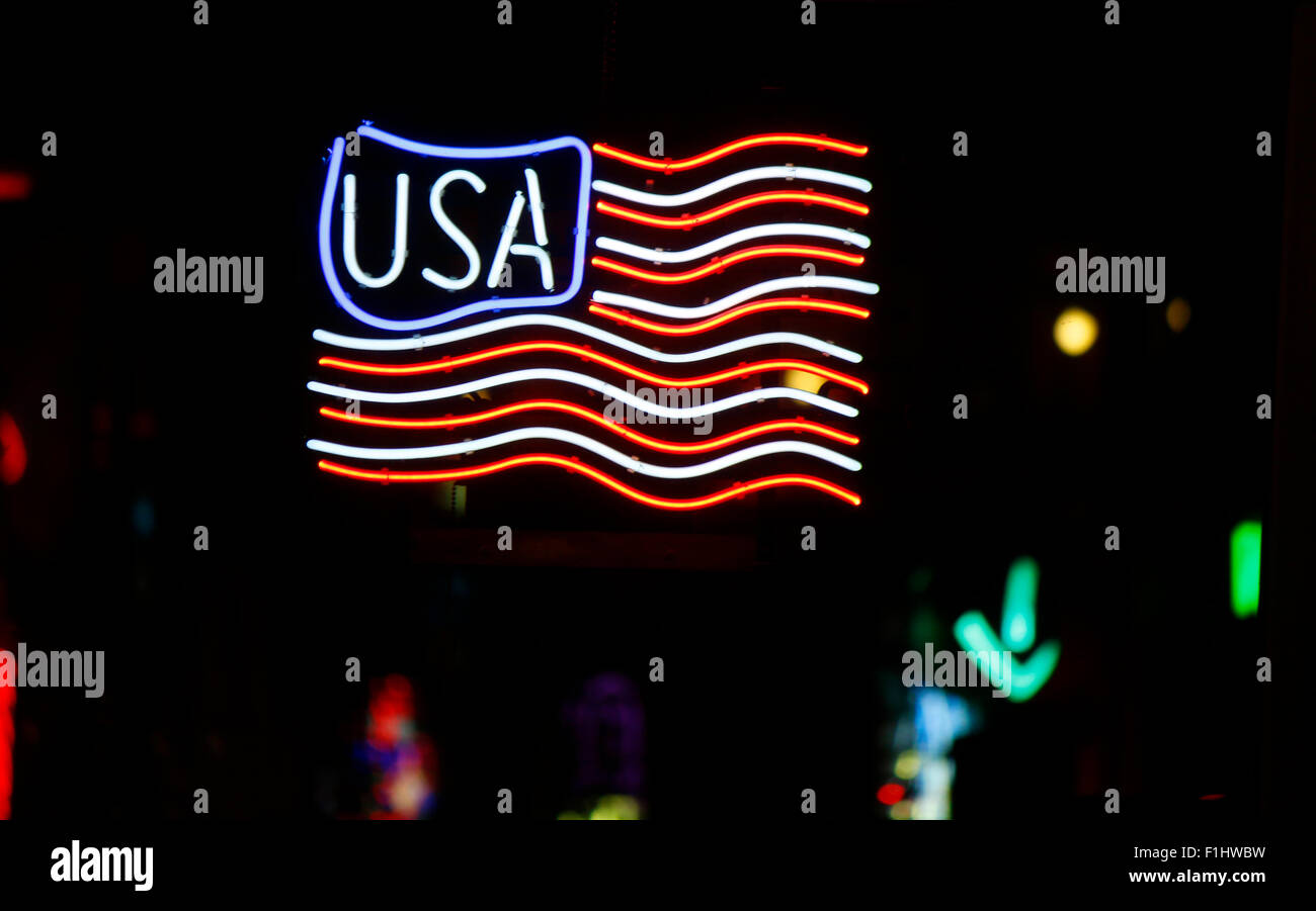 Leuchtreklame: Usa-Flagge, Berlin. Stock Photo