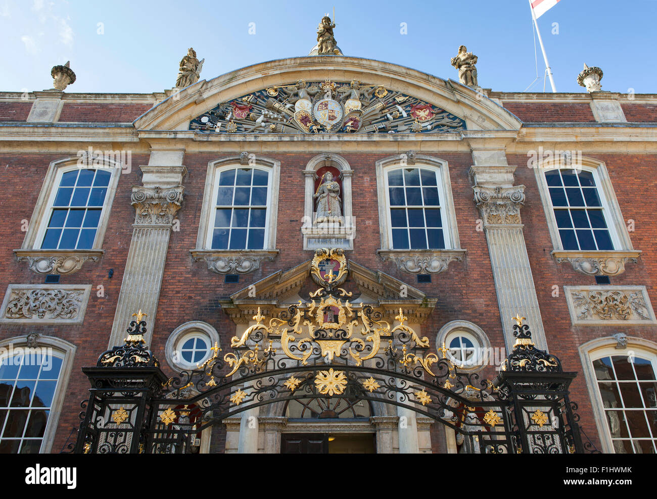 worcester-guildhall-hi-res-stock-photography-and-images-alamy