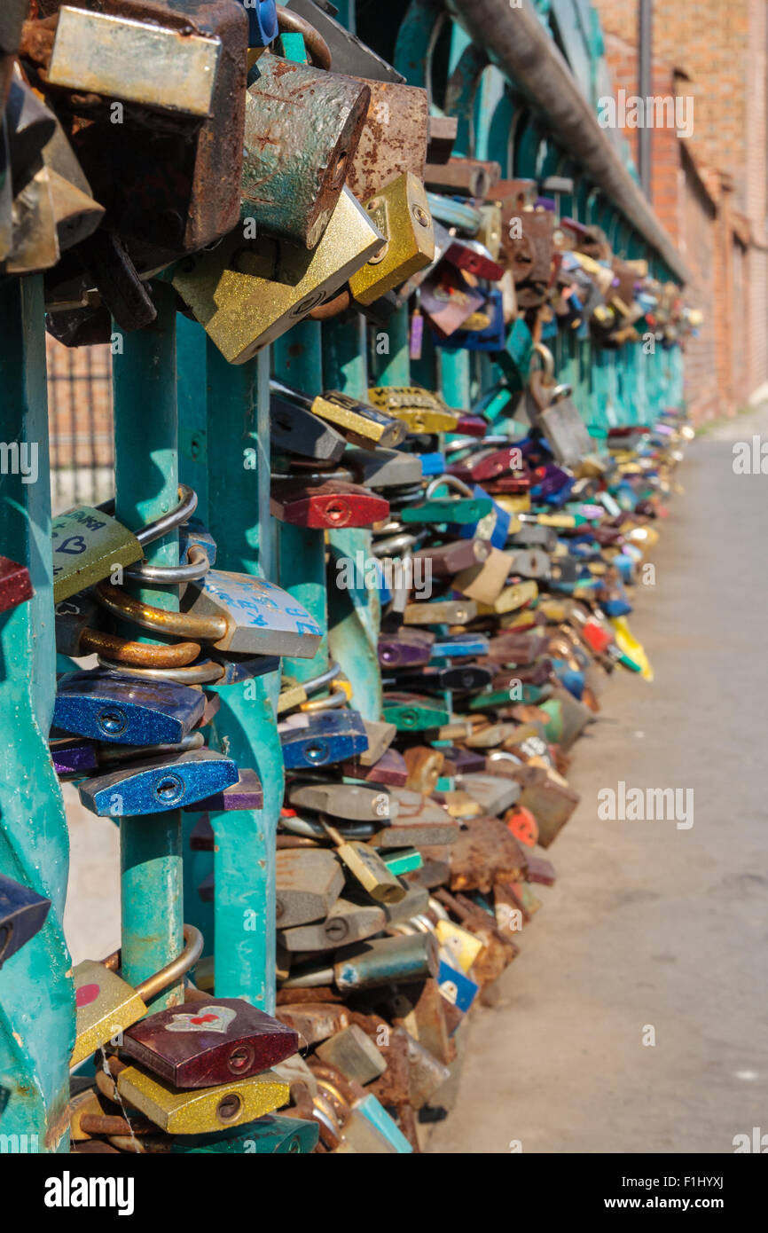 Lovers padlocks on Tumski Bridge, Wroclaw, Poland Stock Photo Alamy