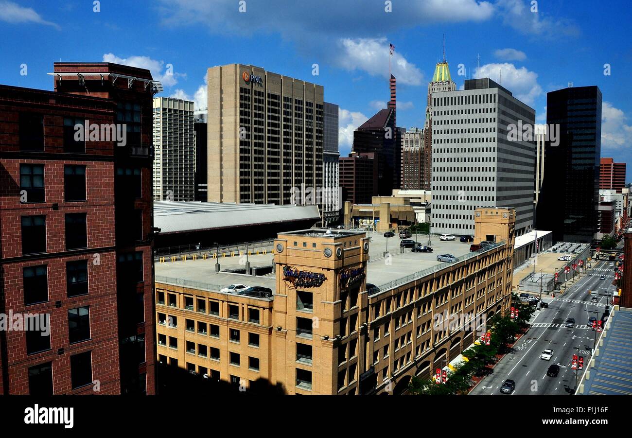 Baltimore, Maryland :  View along Pratt Street in downtown Baltimore lined with modern office towers and Mariner Arena Stock Photo