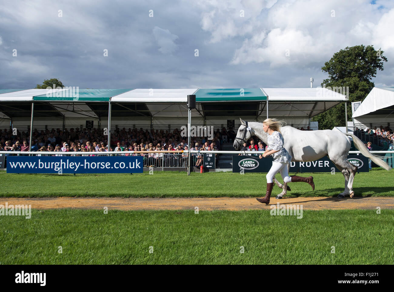 Stamford, Lincs, UK. 2nd September, 2015. Gina Ruck (GBR) presents Rehy ...