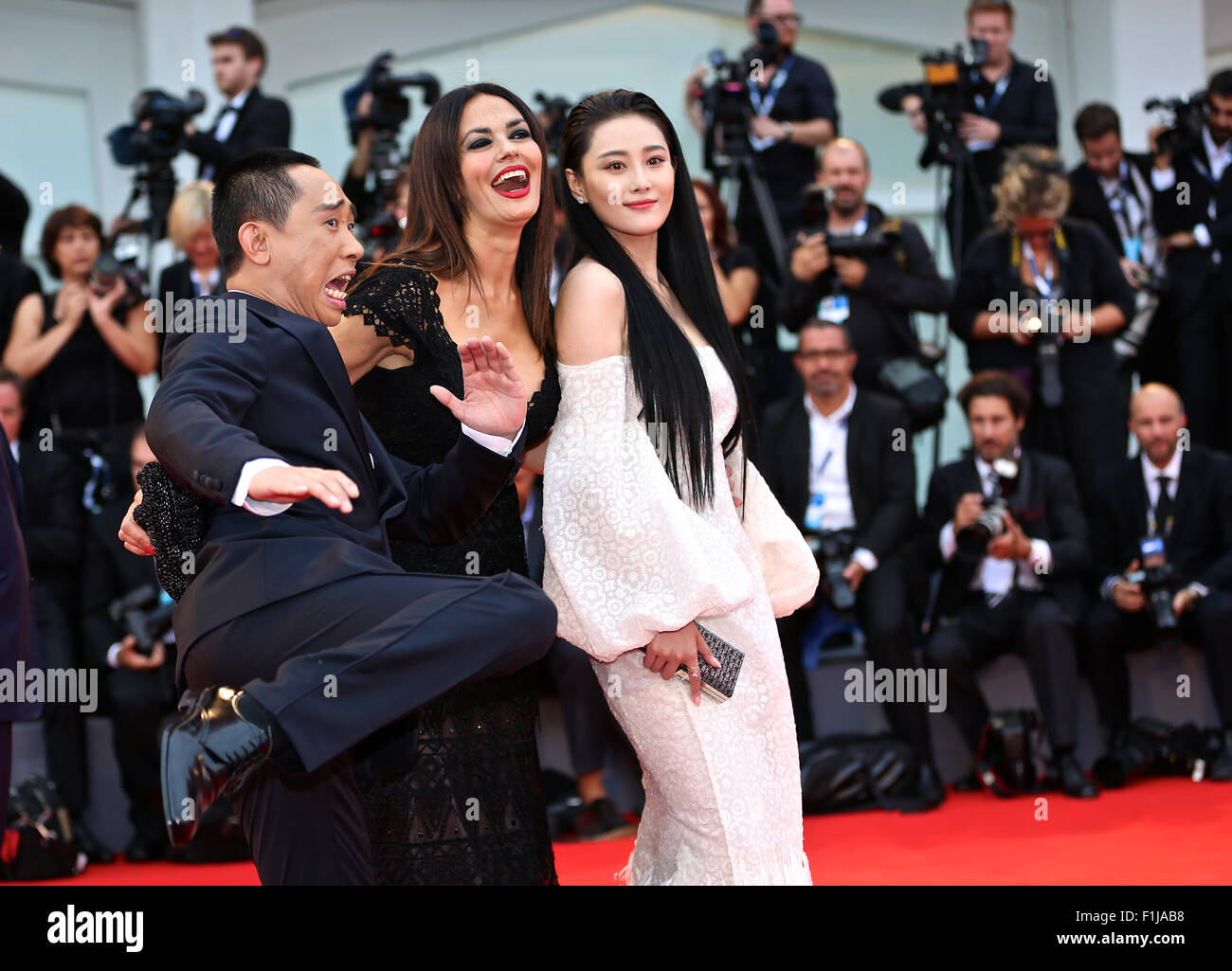 Venice, Italy. 2nd Sep, 2015. Chinese actress Viann Zhang (R) and Italian actress Maria Grazia Cucinotta (C) attend the premiere of 'Everest' and the opening ceremony of the 72th Venice Film Festival in Venice, Italy, Sept. 2, 2015. Credit:  Jin Yu/Xinhua/Alamy Live News Stock Photo