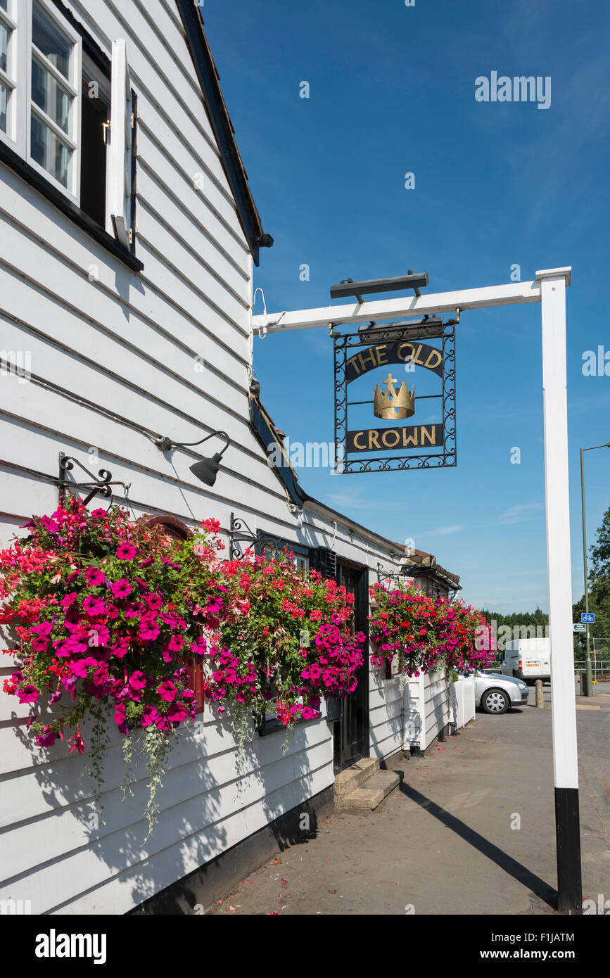 Old pubs england hires stock photography and images Alamy