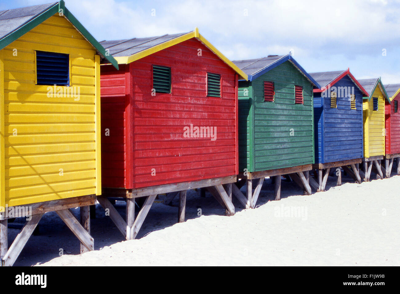 Colourful change rooms on beach hi-res stock photography and images - Alamy