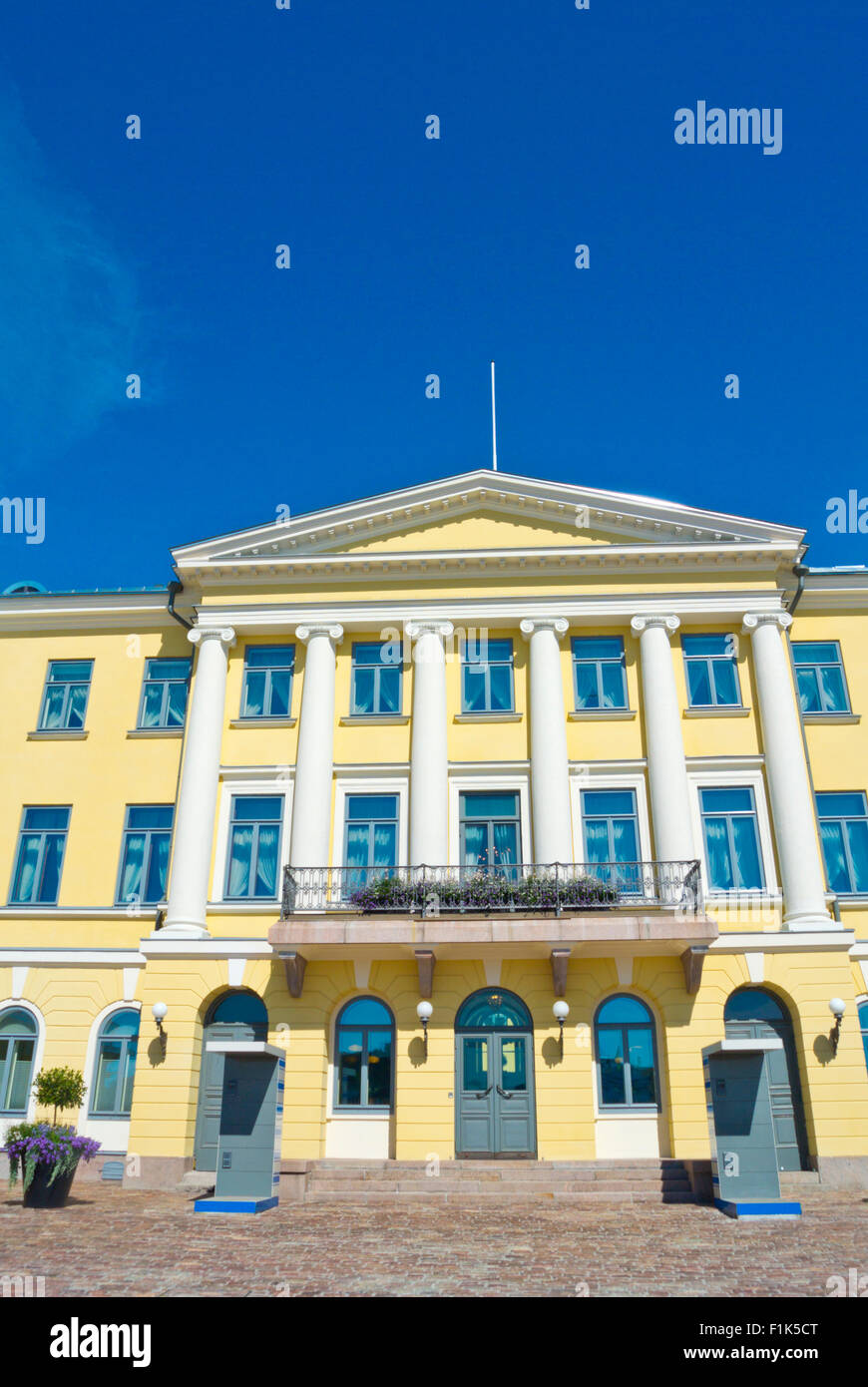 Presidentinlinna, Presidential Palace (1820), in neoclassical style, Kauppatori, Helsinki, Finland, Europe Stock Photo
