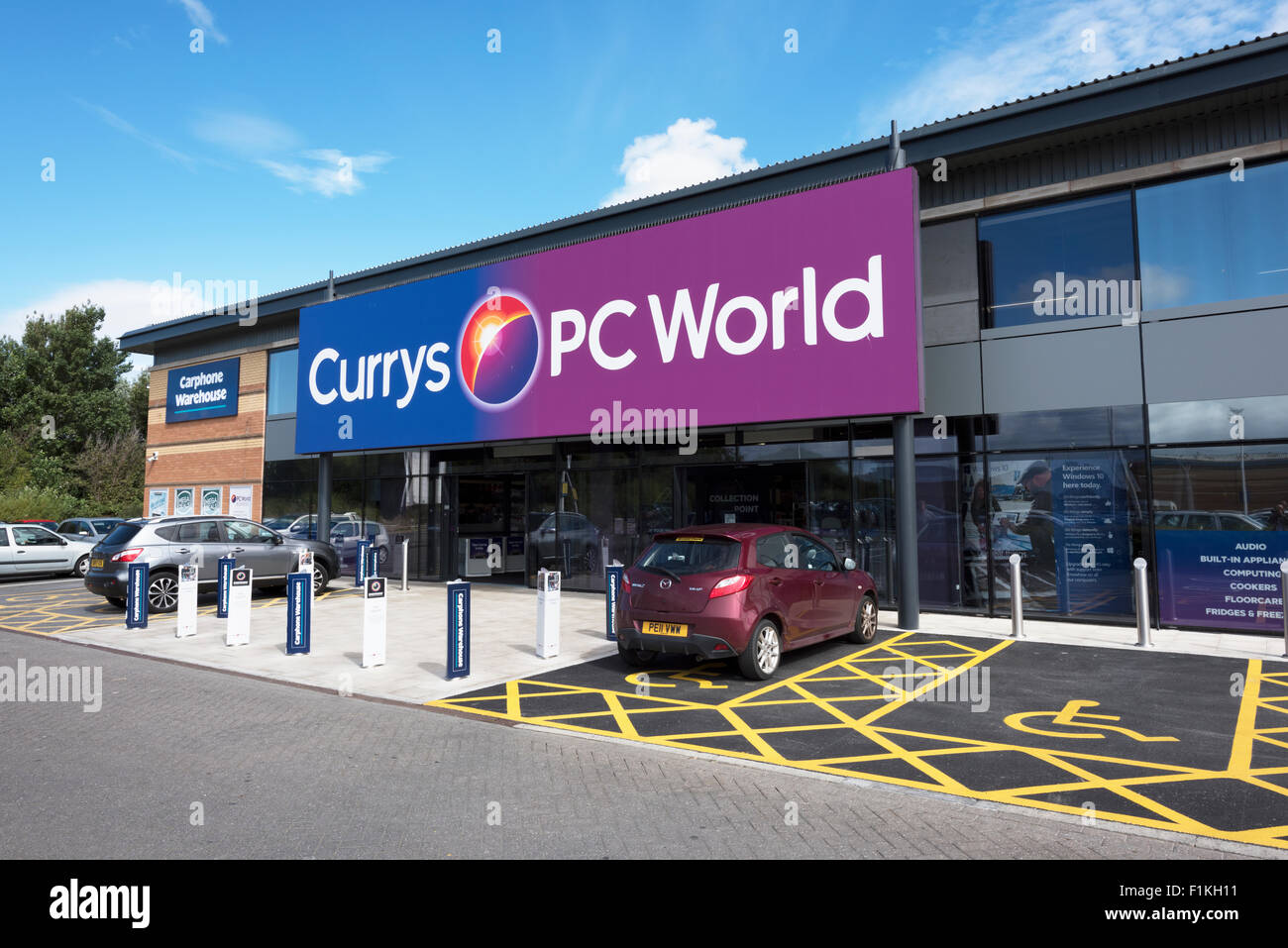 Currys pc world hi res stock photography and images Alamy