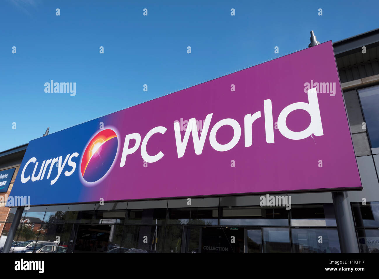 Sign pc world computer superstore hires stock photography and images