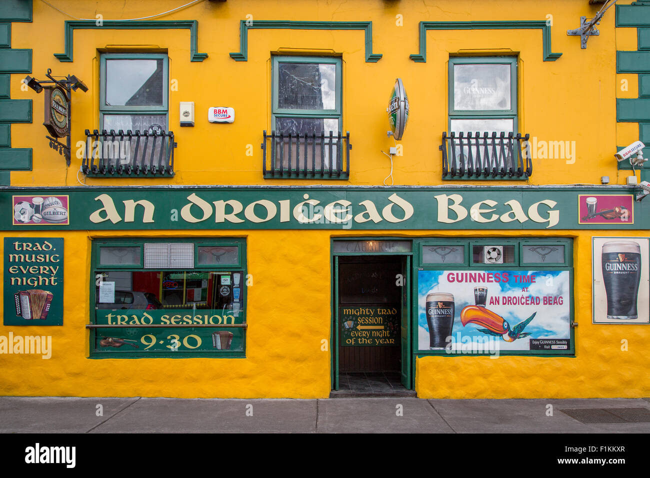 Traditional Irish pub in Dingle, County Kerry, Republic of Ireland Stock Photo