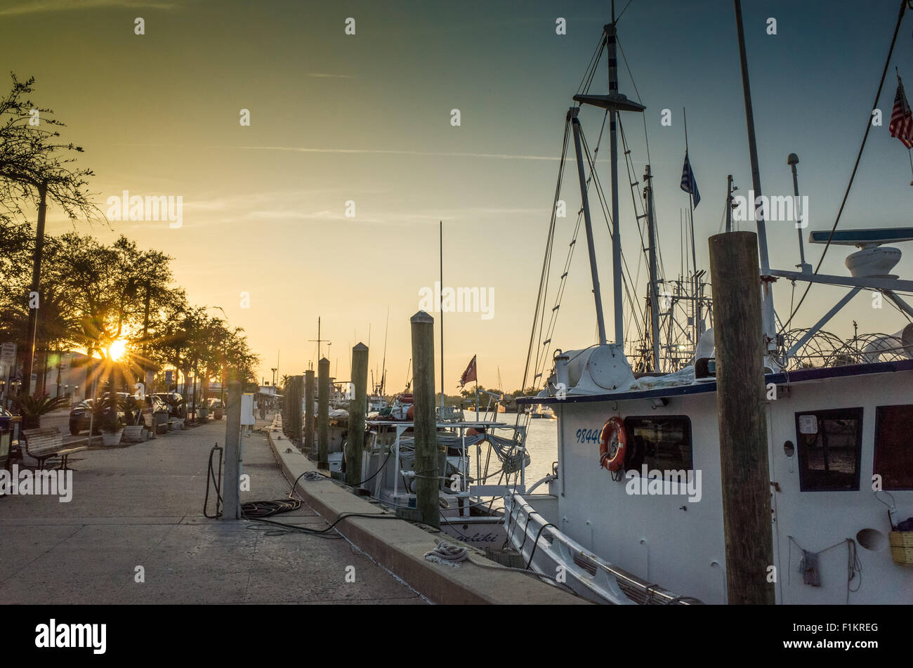 Sponge boats at the Tarpon Springs Sponge Docks Stock Photo Alamy