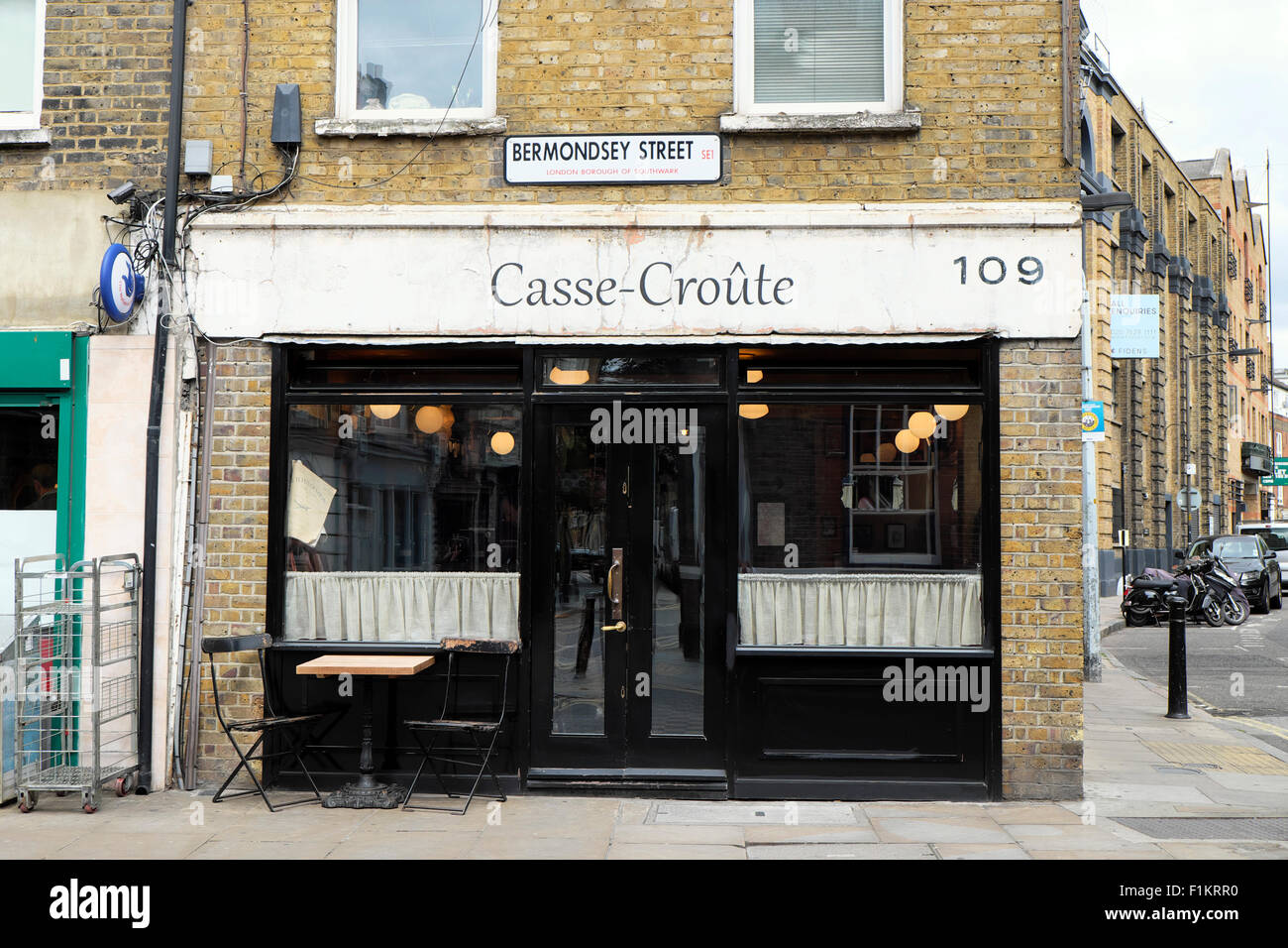Casse-Croute exterior and Bermondsey Street sign in Southwark, South London UK  KATHY DEWITT Stock Photo