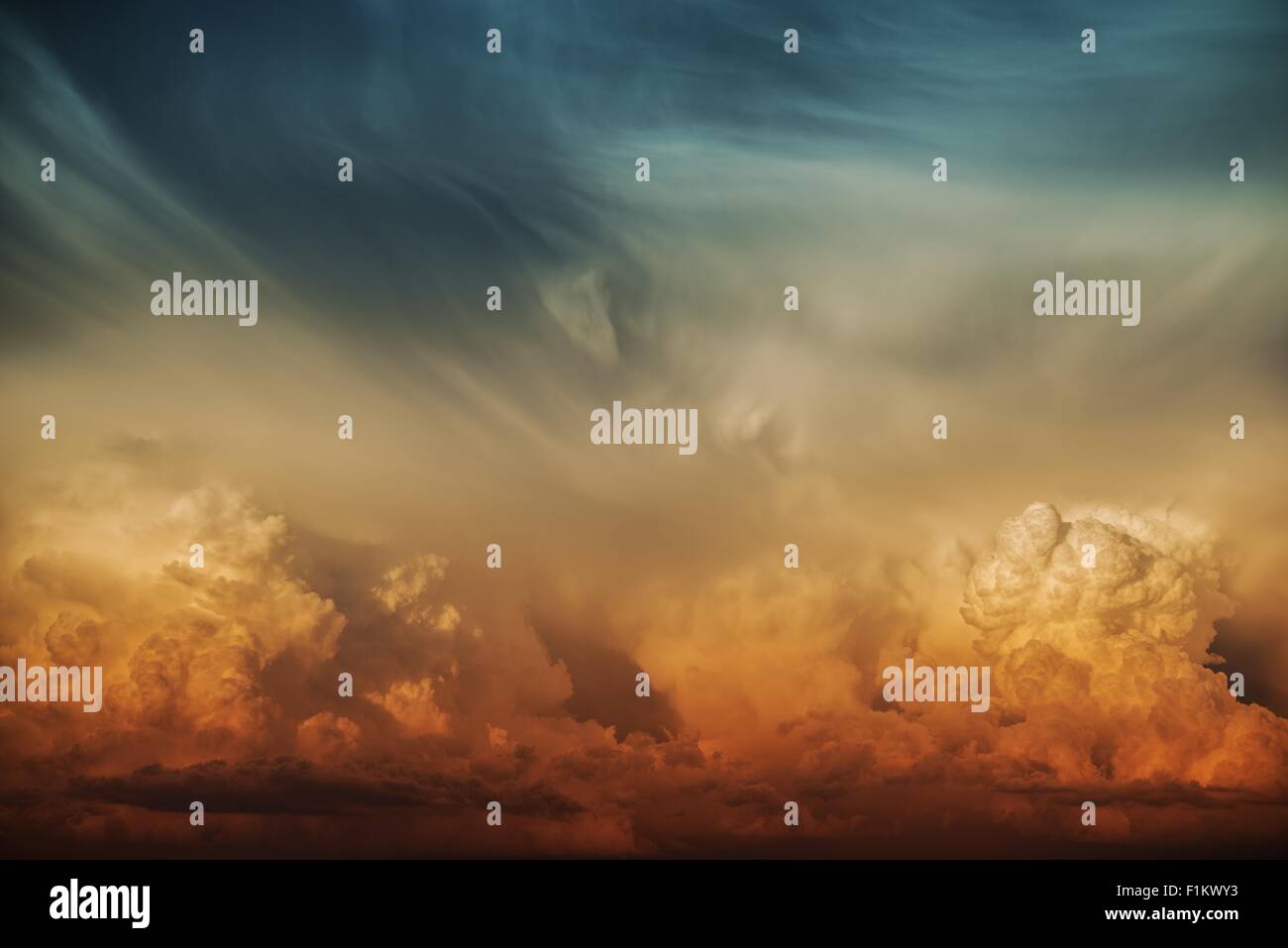 Sky stormy sunset hi-res stock photography and images - Alamy